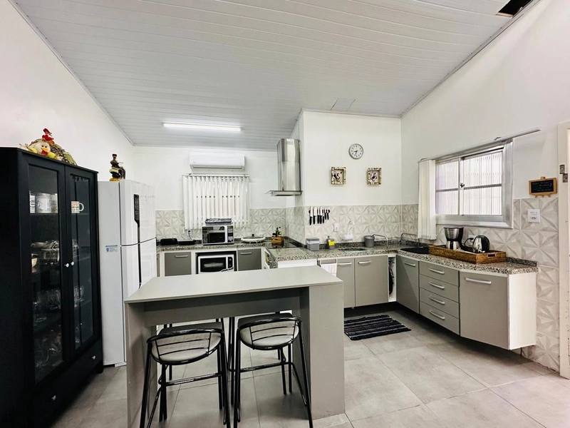 Casa à venda em Atlandida Sul: 5ª foto da galeria de imagens do imóvel