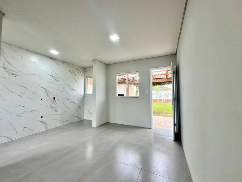 Casa à venda em Xangri-Lá!: 2ª foto da galeria de imagens do imóvel