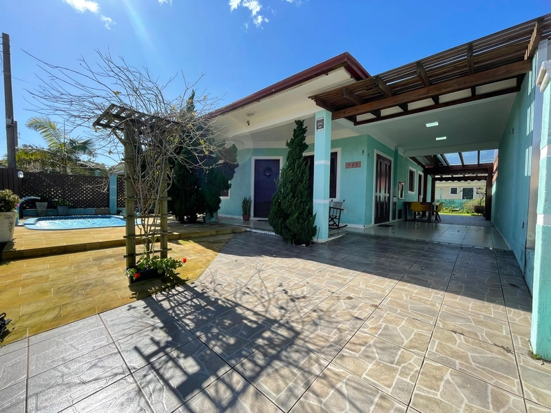 Casa a venda em Atlandida Sul!: 2ª foto da galeria de imagens do imóvel
