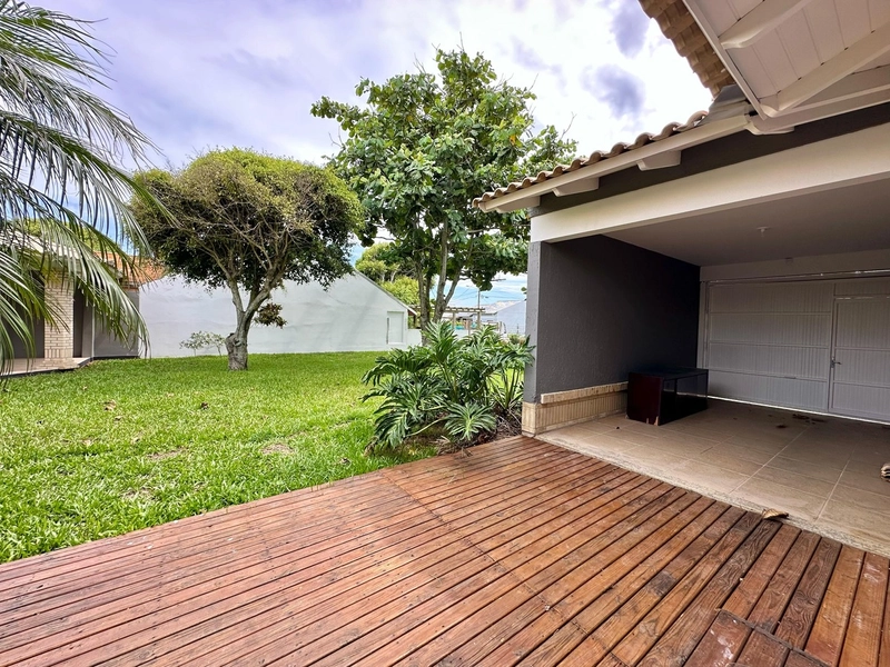Casa com 02 terrenos à venda em Capão da Canoa!: 2ª foto da galeria de imagens do imóvel