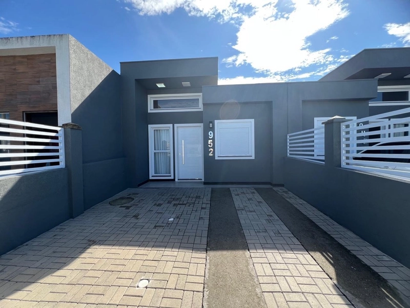 Casa á venda em Capão da Canoa!: 1ª foto da galeria de imagens do imóvel