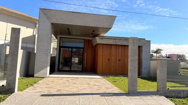 Casa 01 Quadra do Mar em Xangri-lá: 3ª foto da galeria de imagens do imóvel