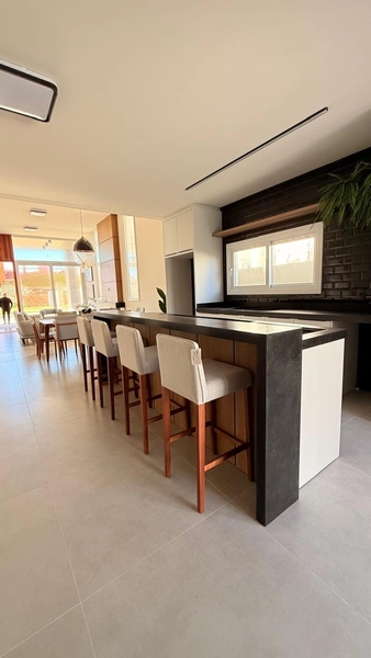 Casa 01 Quadra do Mar em Xangri-lá: 8ª foto da galeria de imagens do imóvel
