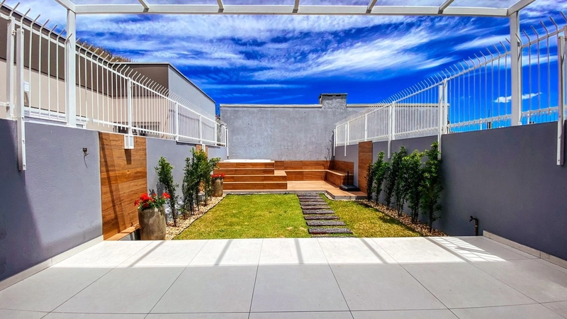 Duplex frente leste totalmente mobiliado e somente 2 quadras do mar!: 16ª foto da galeria de imagens do imóvel