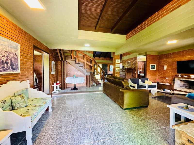 Casa á venda em Xangri-Lá com dois terrenos!: 4ª foto da galeria de imagens do imóvel