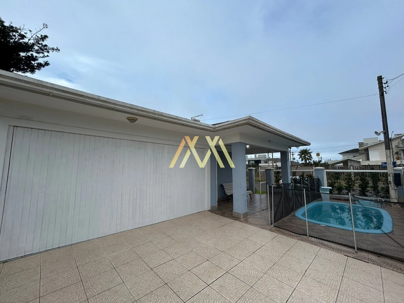 CASA A VENDA A 200M DO MAR EM ATLÂNTIDA SUL!: 1ª foto da galeria de imagens do imóvel