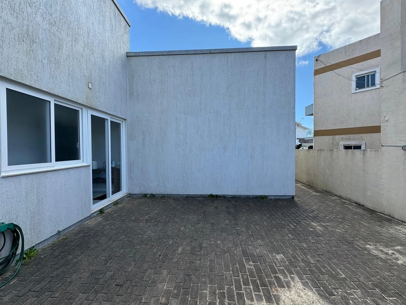 CASA À VENDA EM ATLÂNTIDA SUL 50M DO MAR: 7ª foto da galeria de imagens do imóvel