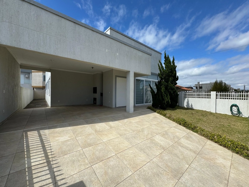 CASA À VENDA EM ATLÂNTIDA SUL 50M DO MAR: 1ª foto da galeria de imagens do imóvel