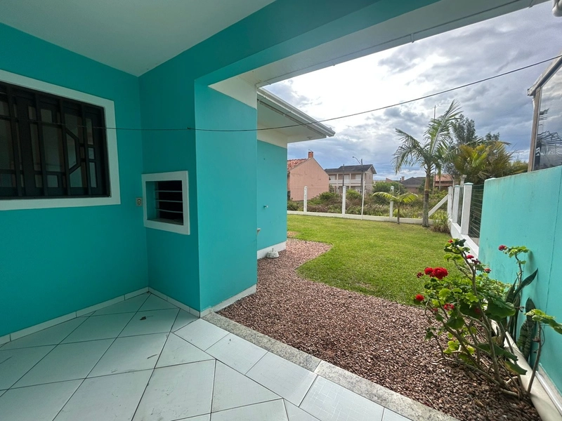 Casa a venda em Atlântida Sul!: 3ª foto da galeria de imagens do imóvel