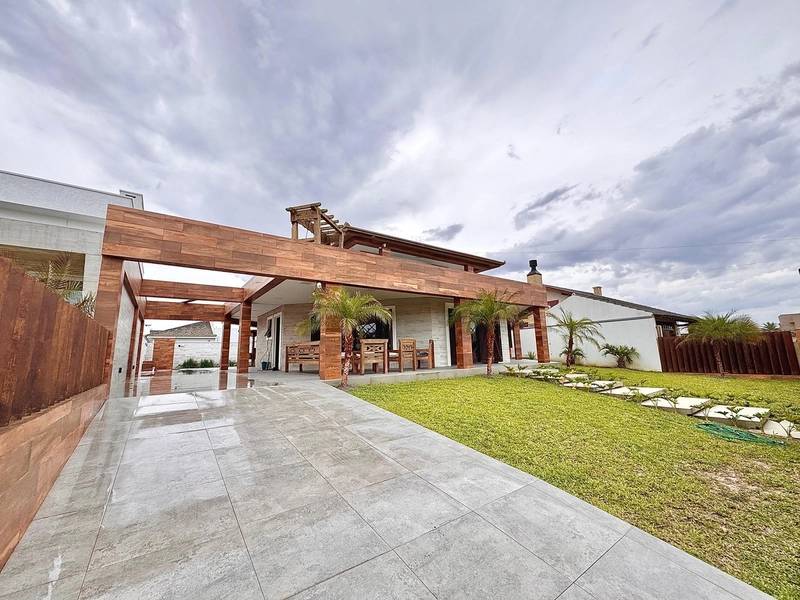 Casa à venda em Xangri-Lá!: 1ª foto da galeria de imagens do imóvel
