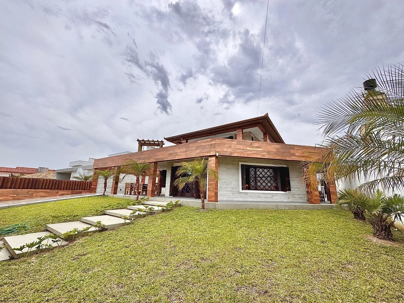 Casa à venda em Xangri-Lá!: 3ª foto da galeria de imagens do imóvel