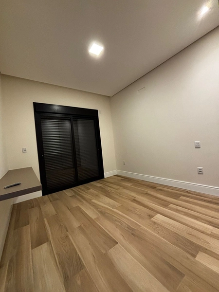 Casa Térrea à Venda no Village Damha III | 3 Suítes : 4ª foto da galeria de imagens do imóvel