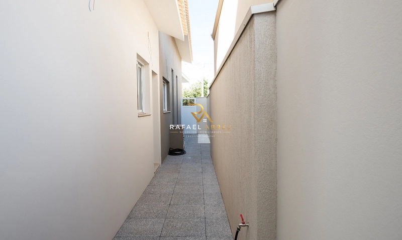 Casa à Venda no Village Damha II | 3 Suítes, Área Gourmet e 160 m² de Construção: 3ª foto da galeria de imagens do imóvel
