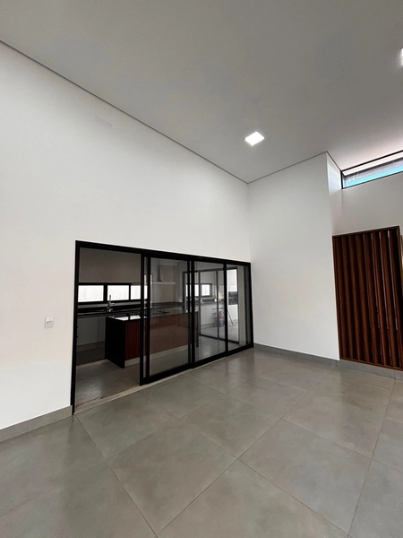 Casa à Venda no Condomínio Flamboyants | 3 Quartos, Suíte com Closet e Planejados: 4ª foto da galeria de imagens do imóvel