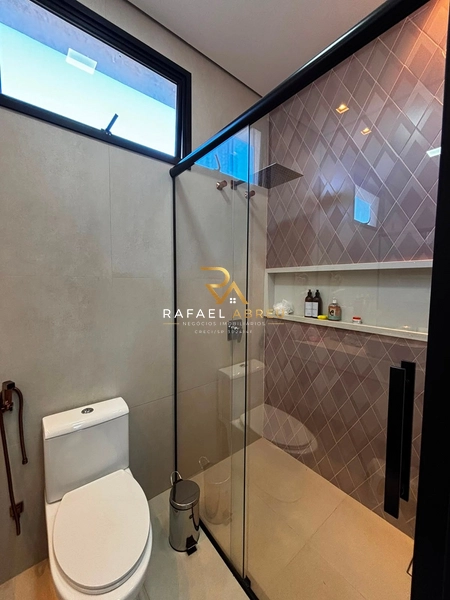 Sobrado à Venda no Quinta das Tipuanas | 3 Suítes, Elevador, Piscina Aquecida e Área Gourmet: 23ª foto da galeria de imagens do imóvel