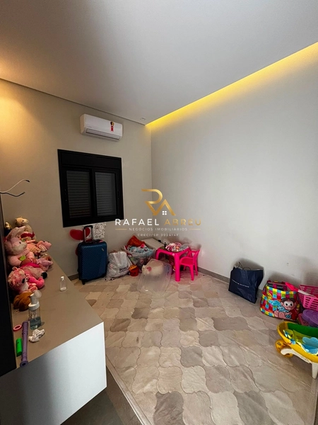 Sobrado à Venda no Quinta das Tipuanas | 3 Suítes, Elevador, Piscina Aquecida e Área Gourmet: 29ª foto da galeria de imagens do imóvel