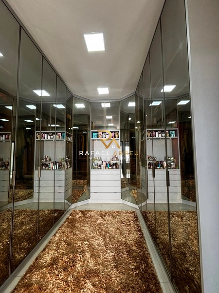 Sobrado à Venda no Quinta das Tipuanas | 3 Suítes, Elevador, Piscina Aquecida e Área Gourmet: 21ª foto da galeria de imagens do imóvel