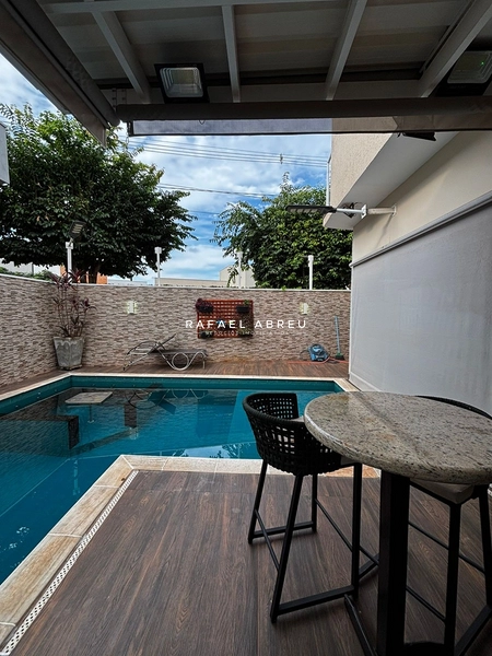 Casa de Alto Padrão à Venda no Village Damha I | 3 Suítes, Piscina Aquecida e Sauna: 35ª foto da galeria de imagens do imóvel