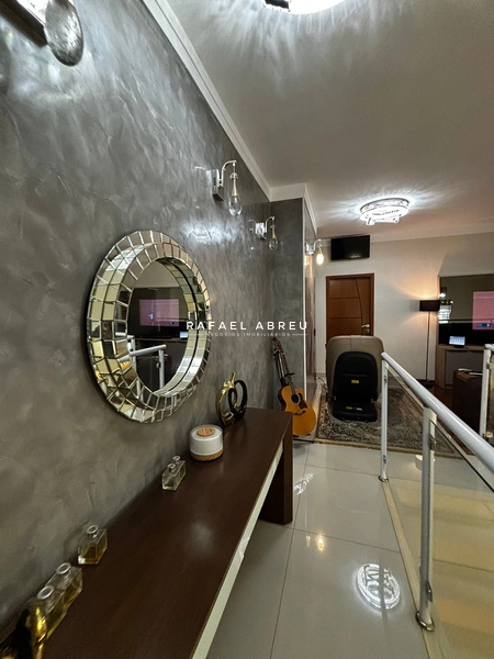Casa de Alto Padrão à Venda no Village Damha I | 3 Suítes, Piscina Aquecida e Sauna: 8ª foto da galeria de imagens do imóvel