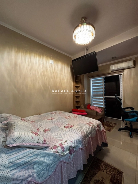 Casa de Alto Padrão à Venda no Village Damha I | 3 Suítes, Piscina Aquecida e Sauna: 12ª foto da galeria de imagens do imóvel