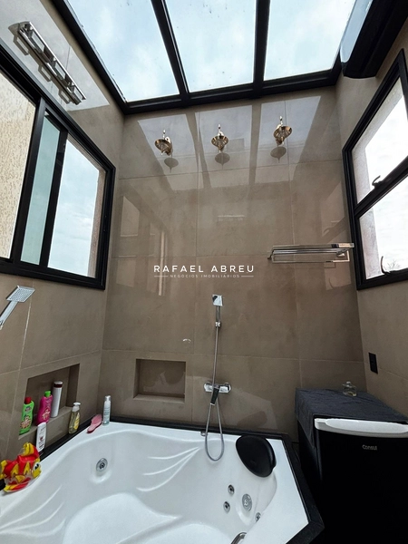 Casa de Alto Padrão à Venda no Village Damha I | 3 Suítes, Piscina Aquecida e Sauna: 15ª foto da galeria de imagens do imóvel