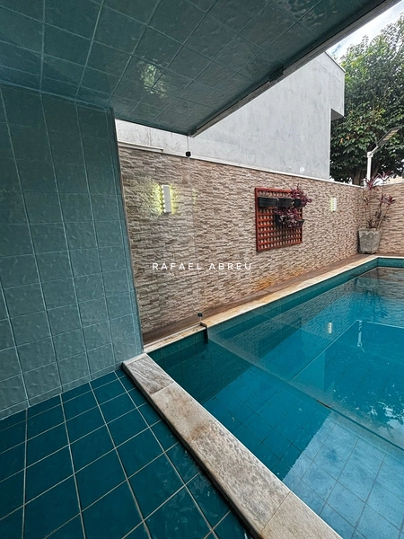 Casa de Alto Padrão à Venda no Village Damha I | 3 Suítes, Piscina Aquecida e Sauna: 37ª foto da galeria de imagens do imóvel
