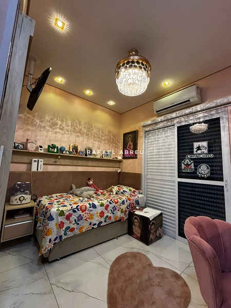 Casa de Alto Padrão à Venda no Village Damha I | 3 Suítes, Piscina Aquecida e Sauna: 21ª foto da galeria de imagens do imóvel