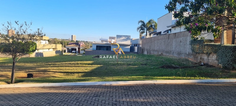 Terreno à Venda no Condomínio Buona Vita | 360 m² Próximo ao Lazer: 1ª foto da galeria de imagens do imóvel