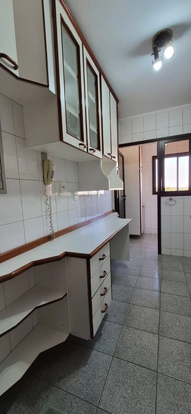 Apartamento à Venda no Ed. Solimões | Próximo à Uniara: 3ª foto da galeria de imagens do imóvel