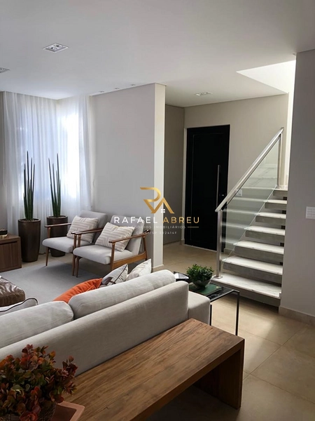 Casa Sobrado à Venda no Village Damha I | 3 Suítes, Piscina e Energia Fotovoltaica: 2ª foto da galeria de imagens do imóvel