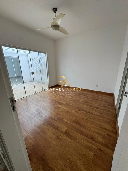 Casa à Venda no Village Damha I | 3 Suítes e 396 m² de Terreno: 3ª foto da galeria de imagens do imóvel