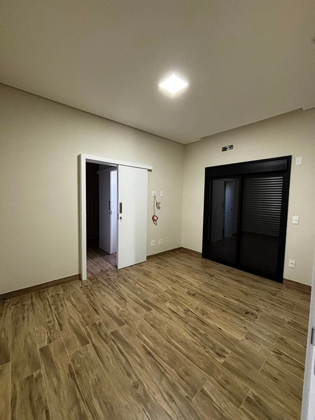 Casa com Piscina à Venda no Village Damha IV | 3 Quartos: 12ª foto da galeria de imagens do imóvel