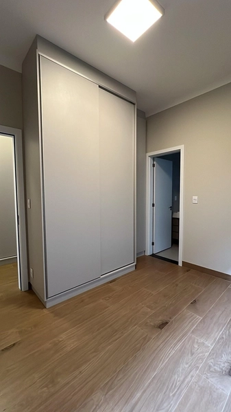 Casa Nova à Venda no Quinta das Tipuanas | 3 Suítes e Piscina: 11ª foto da galeria de imagens do imóvel
