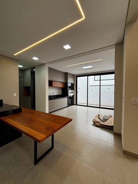 Casa Nova à Venda no Village Damha III | 3 Suítes e Área Gourmet: 4ª foto da galeria de imagens do imóvel
