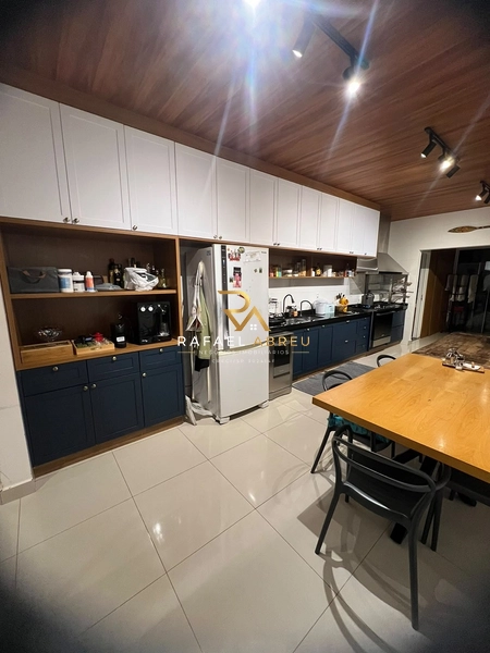 Casa de Alto Padrão à Venda no Quinta do Salto em Araraquara | Suíte, Energia Fotovoltaica e Escritório: 3ª foto da galeria de imagens do imóvel