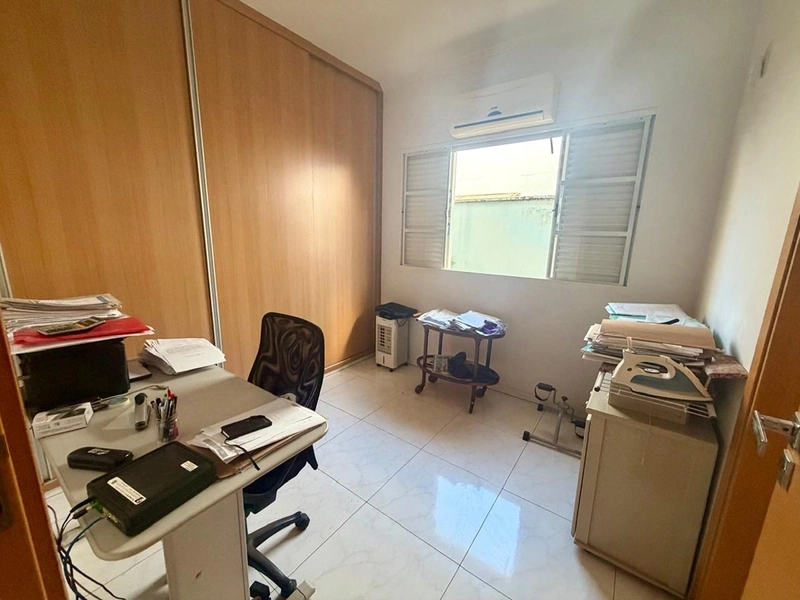 Casa para Locação no Village Damha I | 3 Suítes, Área Gourmet e Energia Solar: 5ª foto da galeria de imagens do imóvel
