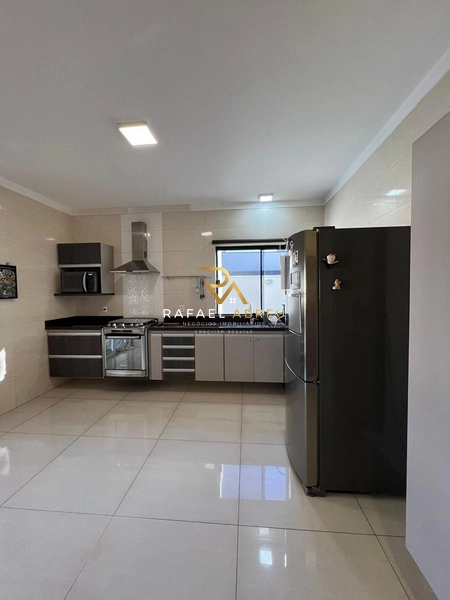 Casa à Venda no Condomínio Magnólias | 3 Suítes e Ampla Área de Lazer: 3ª foto da galeria de imagens do imóvel