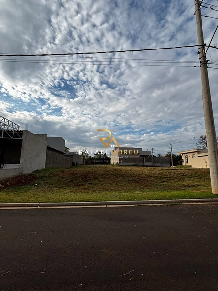 Terreno à Venda no Village Damha IV | 280 m² em Condomínio Fechado: 1ª foto da galeria de imagens do imóvel