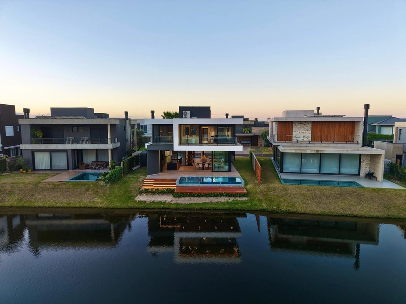 CASA EM CONDOMÍNIO 5 SUITES: 18ª foto da galeria de imagens do imóvel