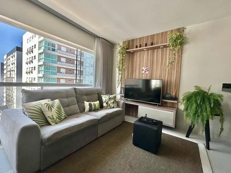 MOBILIADO E DECORADO COM VISTA MAR: 1ª foto da galeria de imagens do imóvel