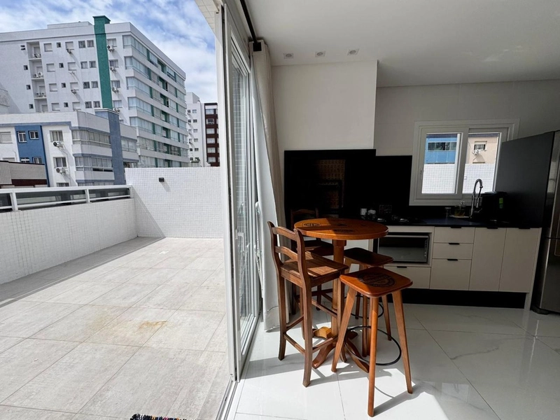 TERRAÇO EM L E. PISCINA NO ROOFTOP: 4ª foto da galeria de imagens do imóvel