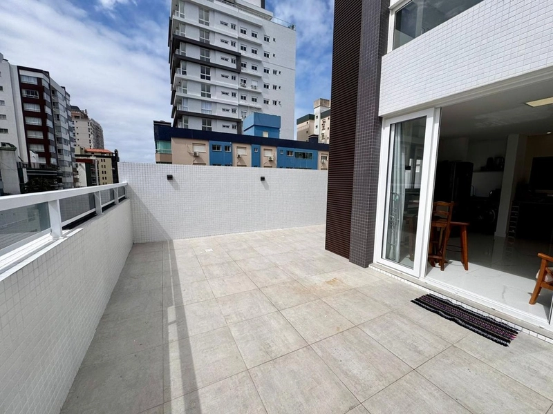 TERRAÇO EM L E. PISCINA NO ROOFTOP: 19ª foto da galeria de imagens do imóvel