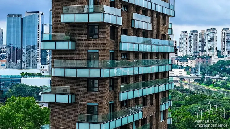 Apartamento 4 dormitórios no Itaim Bibi: 3ª foto da galeria de imagens do imóvel