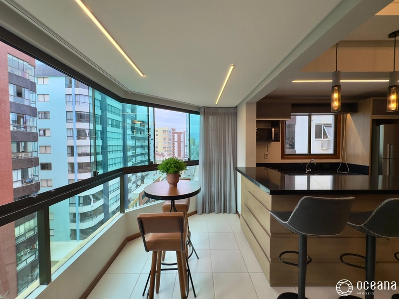 APARTAMENTO MOBILIADO E DECORADO DE 02 DORMITÓRIOS: 2ª foto da galeria de imagens do imóvel