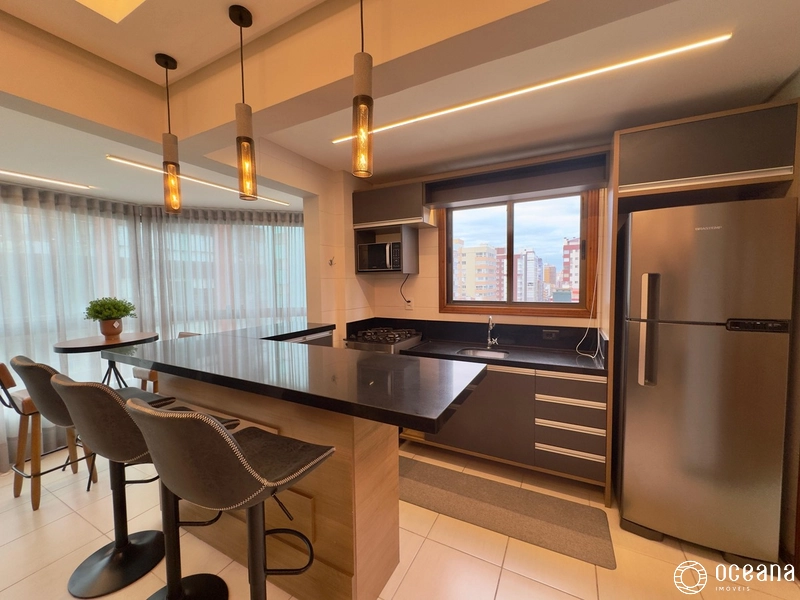 APARTAMENTO MOBILIADO E DECORADO DE 02 DORMITÓRIOS: 1ª foto da galeria de imagens do imóvel