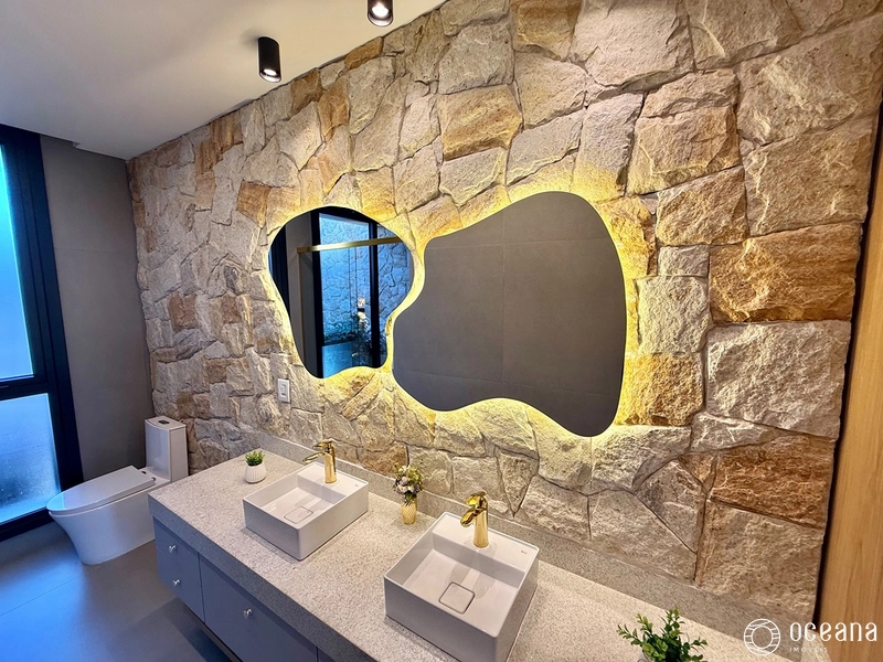 EXCELENTE SOBRADO EM CONDOMÍNIO FECHADO COMPOSTO POR 04 SUÍTES MOB & DECORADO!: 19ª foto da galeria de imagens do imóvel