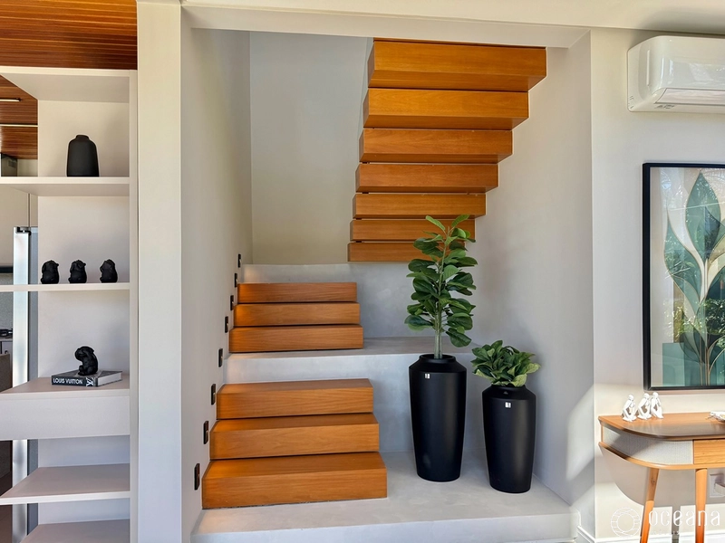 EXCELENTE SOBRADO EM CONDOMÍNIO FECHADO COMPOSTO POR 04 SUÍTES MOB & DECORADO!: 21ª foto da galeria de imagens do imóvel