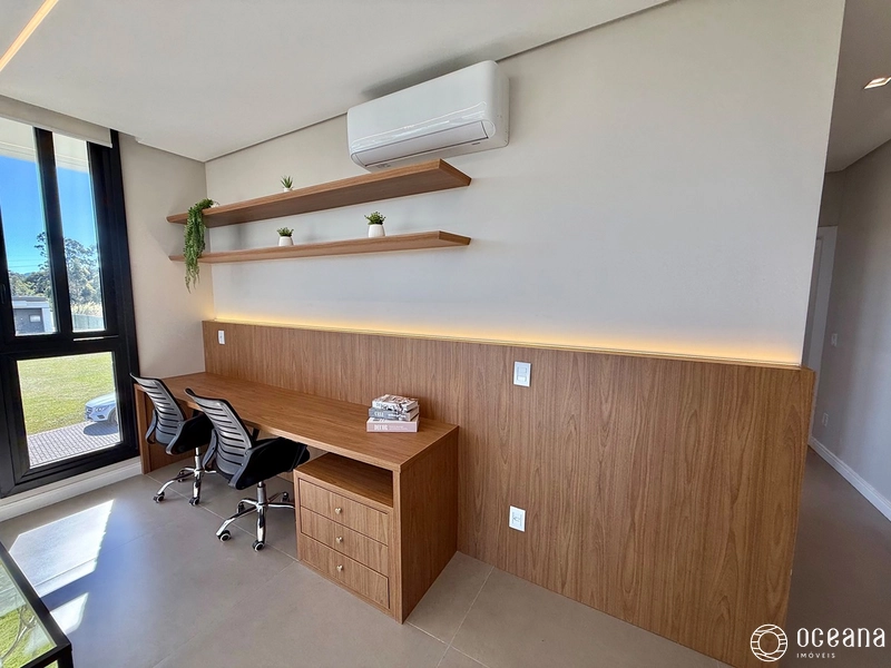 EXCELENTE SOBRADO EM CONDOMÍNIO FECHADO COMPOSTO POR 04 SUÍTES MOB & DECORADO!: 12ª foto da galeria de imagens do imóvel