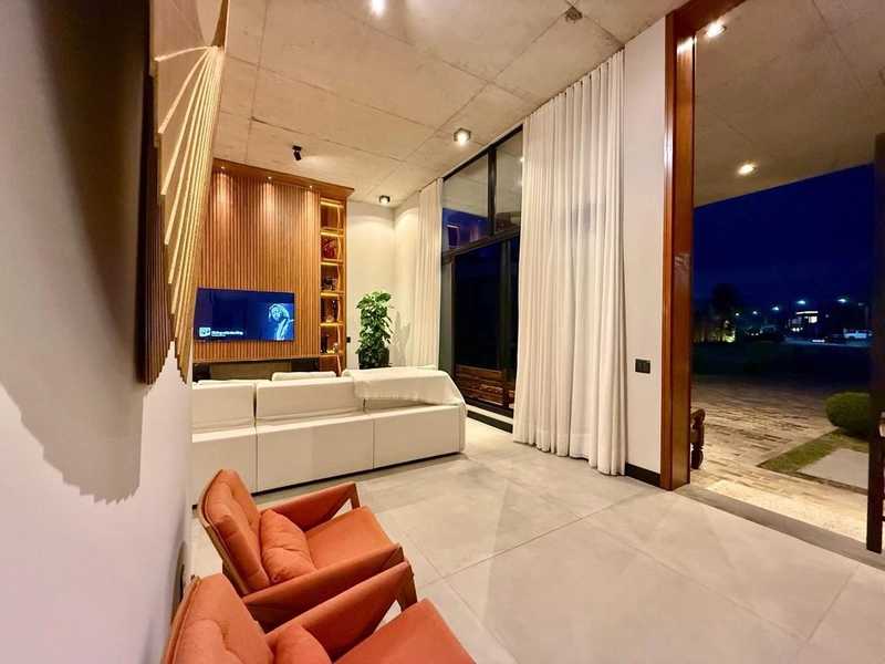 EXCELENTE CASA EM CONDOMÍNIO FECHADO - MOB E DEC: 15ª foto da galeria de imagens do imóvel