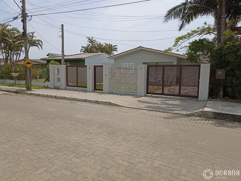 CASA DE 03 DORMITÓRIOS NO CENTRO DE XANGRI-LÁ: 11ª foto da galeria de imagens do imóvel